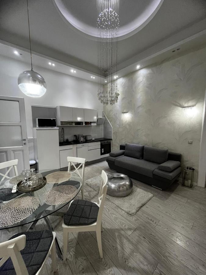 White Luxury Apartment Βουδαπέστη Εξωτερικό φωτογραφία